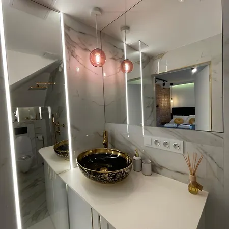 Apartman Kolejowa To Twoj Loft W Poznaniu! #apc